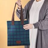 「【カルディ】ニット素材のバッグに食品5点が入った「ウィンターバッグ」発売」の画像1