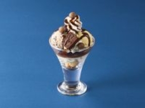 ココス『クッキー&クリームフェア』開催 / クッキーやマカロンを合わせたビッグパフェ、コーヒーゼリーを合わせたフラッペはテイクアウトも可能