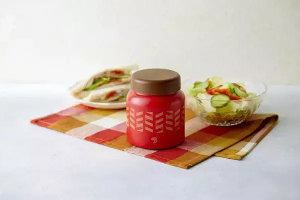 「【ブロンコビリー福袋2026】5,000円分クーポン、ショッピングバッグ、オリジナルスープジャーなどがセットに／「とんかつ かつひろ福袋」も（2026年1月2日販売開始）」の画像