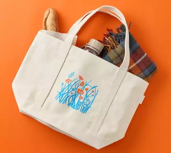 「【福袋】Afternoon Tea、バッグに紅茶とクッキーを詰め合わせ 「ニューイヤーズバッグ2026」予約販売【ティールーム】」の画像