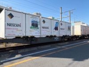 ネスレ日本、土浦発の貨物鉄道新ルート始動  JR貨物グループと連携し東北向けボトルコーヒー輸送を安定化