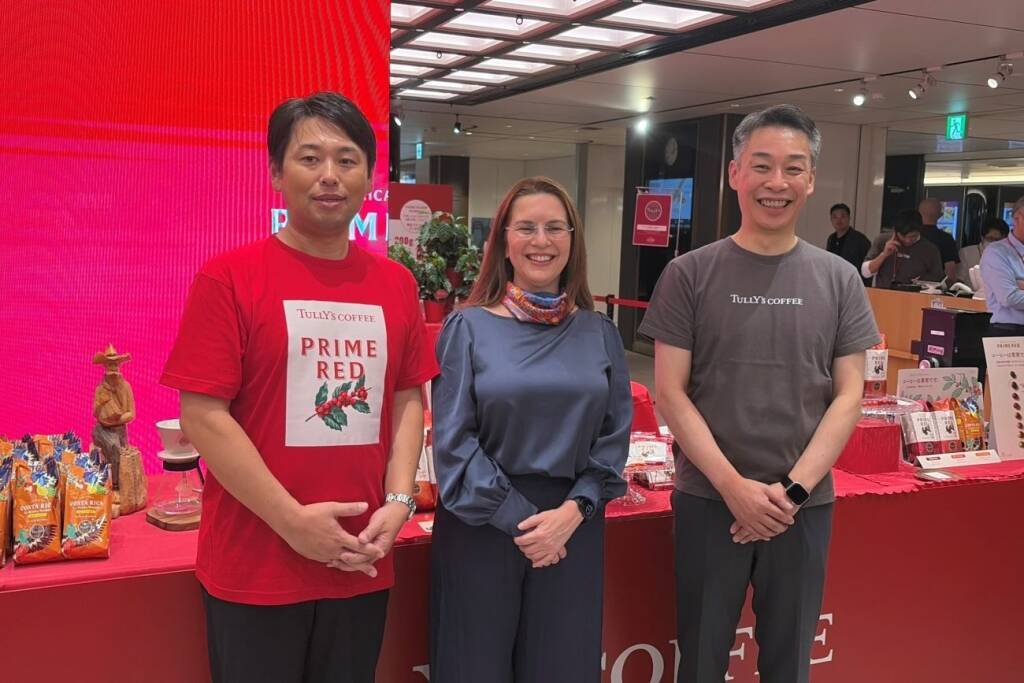 伊藤園・タリーズ、東京駅で「コーヒーは果実だ」イベント コスタリカ産完熟コーヒーなど飲み比べ