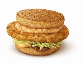 夜マック限定「ごはんチキンタツタ宮崎名物チキン南蛮タルタル」発売、新潟コシヒカリ100%、CMに妻夫木聡の“ドラキュラ店長”/マクドナルド