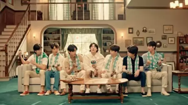 「キシリトール×BTS「プレミアム缶〈スマイルソーダ〉」12月20日発売へ、缶体デザイン4種類、板ガム個包装10種類/ロッテ」の画像