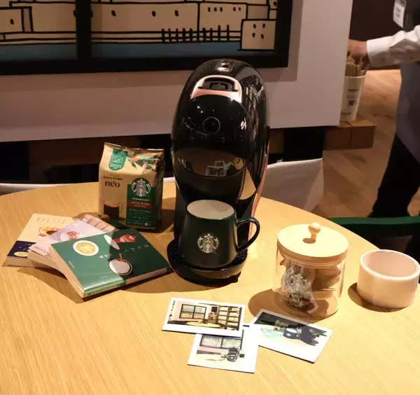 「ネスレ日本、二子玉川 蔦屋家電で“本とコーヒー”提案 「ネスカフェ ドルチェ グスト ネオ」拡充」の画像