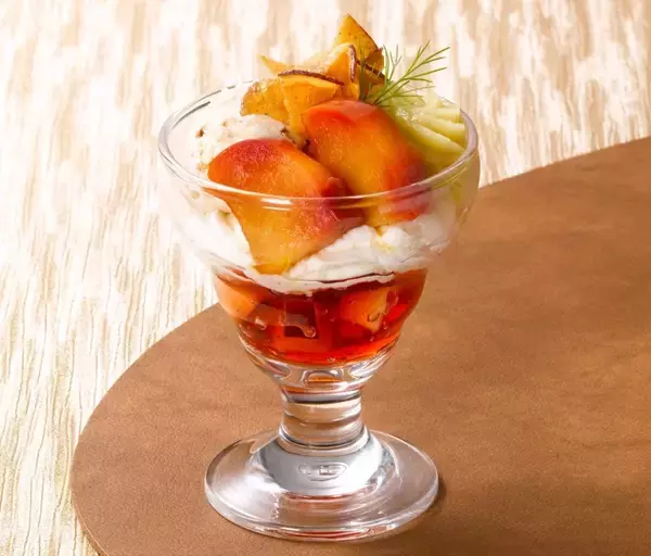 「【ロイヤルホスト】スイートポテト×国産紅玉りんごのデザート5種を発売」の画像