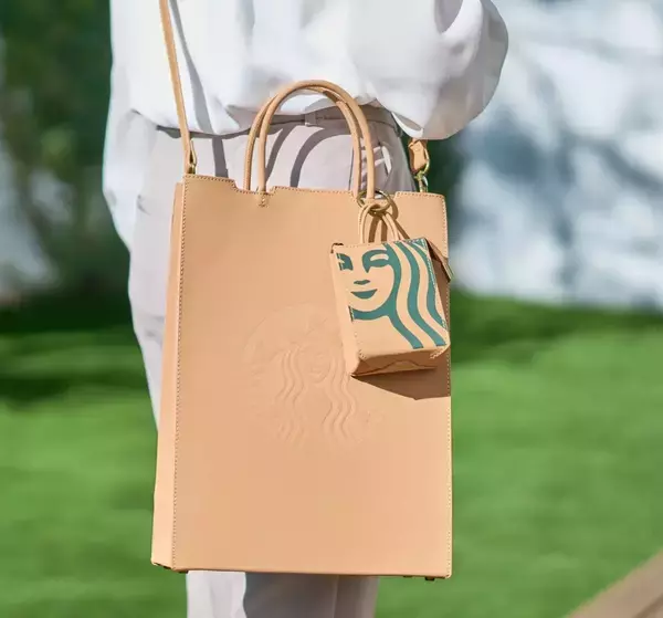 スタバ、限定レザートートなど6点入り“1万9000円セット”登場