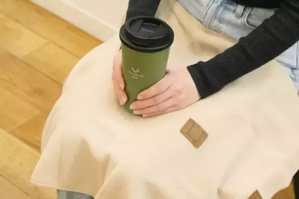 「ティーストア「ジ アレイ」2025年福袋発売、3200円「HAPPY BAG」と4800円「NEW YEAR BAG」、ドリンクチケットなど詰め合わせ/THE ALLEY」の画像