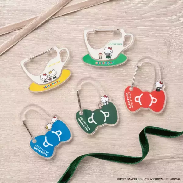 「【珈琲館の福袋】ハローキティと初コラボ、ボア巾着バッグ･ポーチ･商品引換券などをセットに」の画像