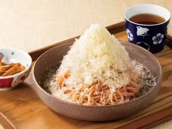 「【冬季限定】“雪山”のようにチーズをトッピングした人気メニュー 今年も登場、ほか2品も販売【東京たらこスパゲティ】」の画像