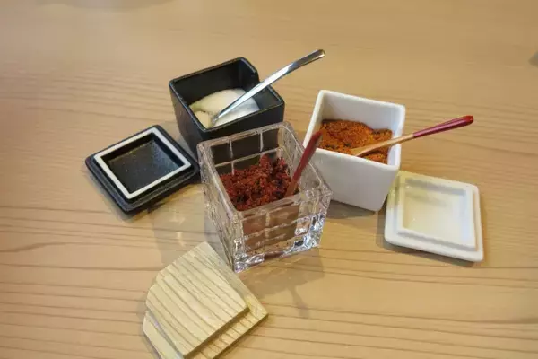 「焼肉きんぐの物語コーポ、うどん市場参入　「4玉まで同価格」「フルサービス」「もっちり讃岐」でチェーン化狙う」の画像
