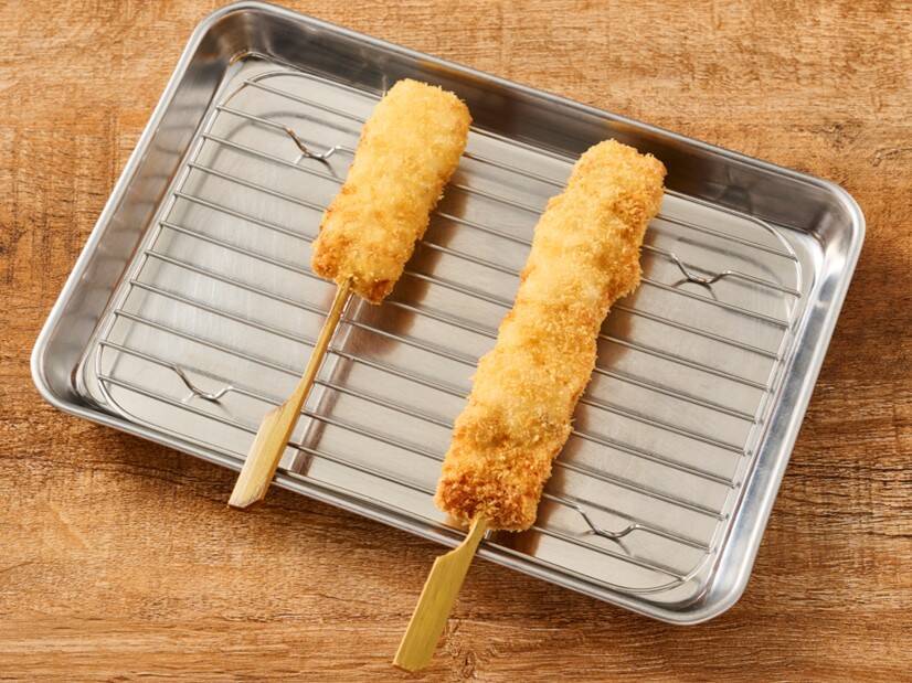 串カツが値段そのままで「最大2倍」にデカくなる　豚もレンコンもチーズも…一品メニューまで（対象11品）　名前が「タナカ」さんは全員割引