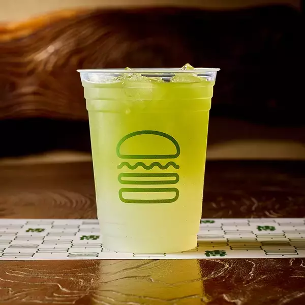 「シェイク シャック、日本上陸10周年で特別メニュー発売/ミシュラン2つ星 日本料理店「傳」と再コラボ【2日間限定】」の画像