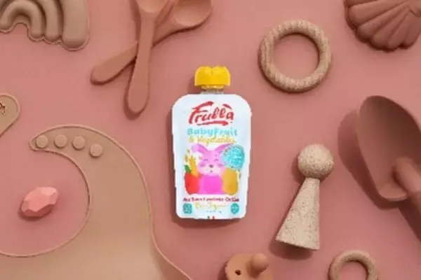 生後6カ月から食べられるベビースムージー「Frulla ベビーフルーツ＆ベジタブル」発売