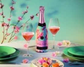 フランスのシャンパーニュ「ニコラ・フィアット」より今年も春限定“SAKURA”ボトル登場