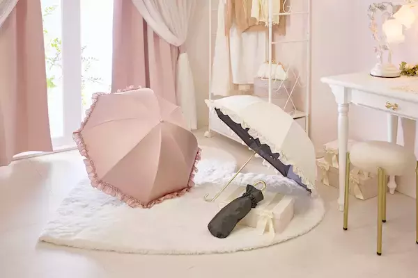 晴雨兼用で使える！“カワイイを持ち運ぶ”を叶えた遮光率99.99％の日傘が新発売