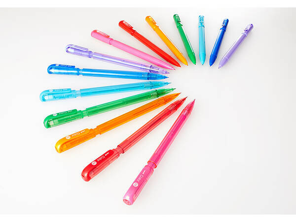 何色にする 消せるカラーシャープ芯内蔵シャープペン全7色 2017年12月22日 エキサイトニュース