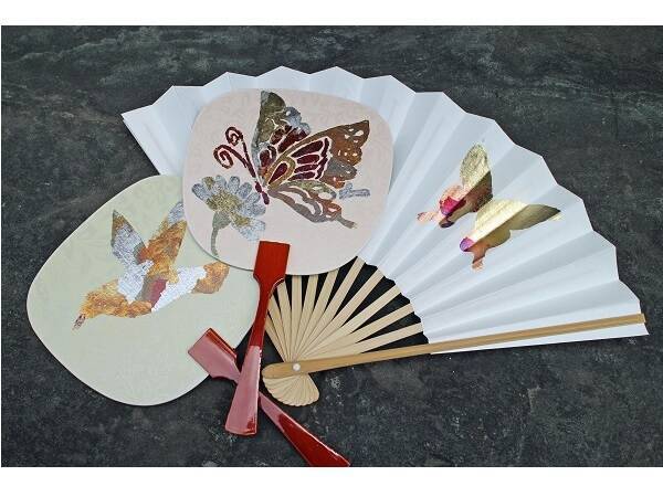 金箔で彩るオリジナルうちわの手作りワークショップ 19年6月12日 エキサイトニュース