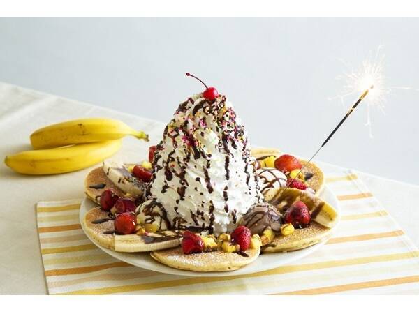 Eggs N Things に巨大バナナスプリットパンケーキが登場 19年8月日 エキサイトニュース