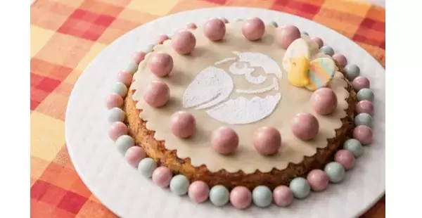「キョロちゃん」がキュートなイースターケーキに！ホテルビュッフェに登場