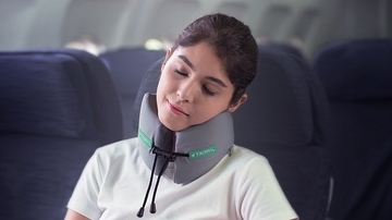 PC作業の肩こりやスマホ首にも！首にぴったりフィットする頼もしいネックピロー