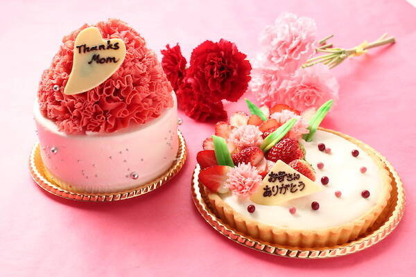 ピンクのカーネーションがモチーフ 母の日 限定ケーキ2種が新発売 年4月25日 エキサイトニュース