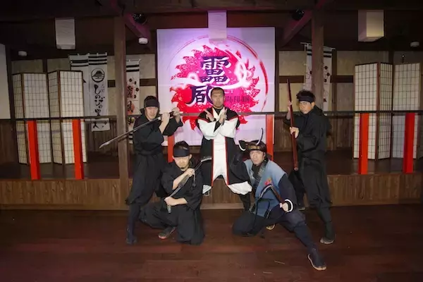 「忍野 しのびの里」にて“鳳琳神速斬り”世界記録に挑むイベントが開催！