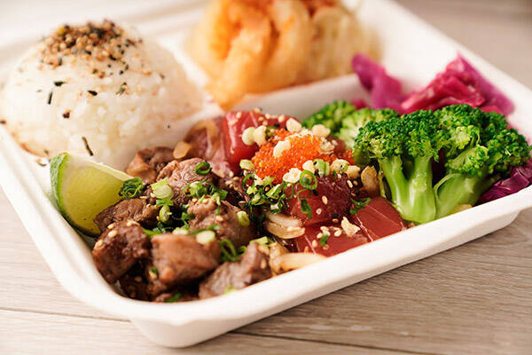 まるでハワイにいる気分 ハワイアンプレートランチ専門店が築地にオープン 年10月7日 エキサイトニュース