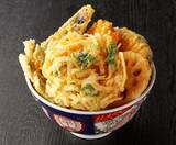 「さくさく食感の「白海老のかき揚げ天丼」登場！「どん松」季節限定メニュー」の画像1