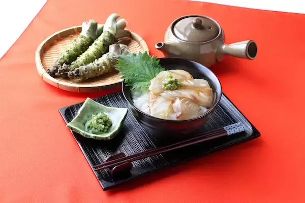 愛媛県産活〆真鯛を使った「～だし香る～鯛の生茶漬け」が通年商品化！