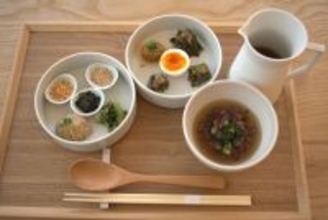 【京都府京都市】「飲 京都小川生薬 Cafe」で、午前中10食限定の「京のいろどり健康茶づけ」販売開始