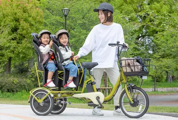幼児2人と乗れる「ふたごじてんしゃ」に電動アシスト付きが登場！月額レンタルも可能