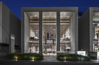 【東京都港区】「紫舟展～伝統表現を超えてゆく～」、「Poltrona Frau Tokyo Aoyama」にて開催