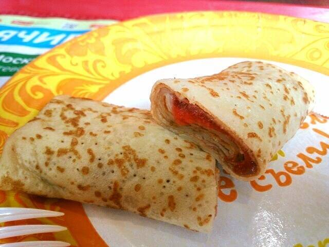 ロシア 伝統料理ブリヌイ専門のファーストフード店「テレモック」