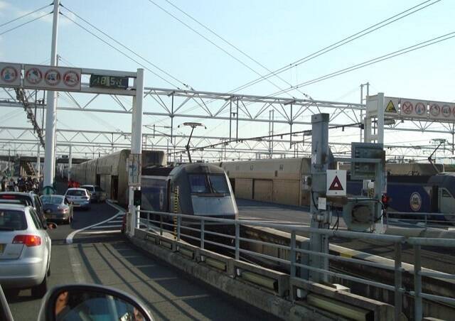 車ごと乗れる列車「ル・シャトル」 英国から欧州大陸へドライブ旅行！