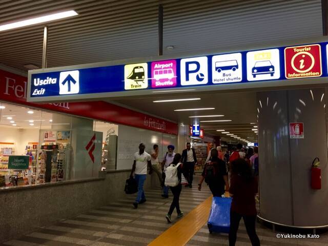フィウミチーノ空港からローマ テルミニ駅 列車切符の買い方 16年7月6日 エキサイトニュース