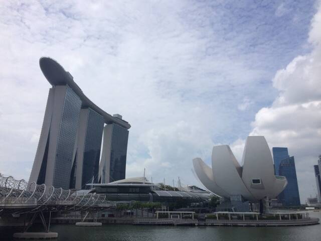 シンガポールの旅の思い出、マリーナベイサンズ記念撮影はどこがいい？
