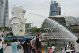 「世界三大がっかり」から大きく逸脱するシンガポールのマーライオン