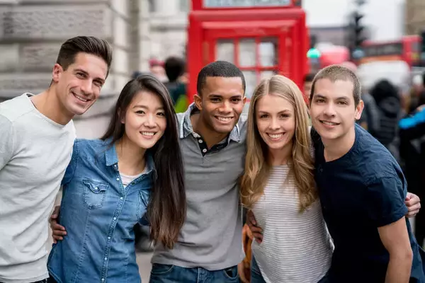 「カウンセラーによるKINGSボーンマス校の特徴とボーンマスの町並みの特徴！」の画像