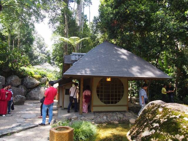 熱帯雨林地帯マレーシアにある高度1000mにある世界初の日本庭園