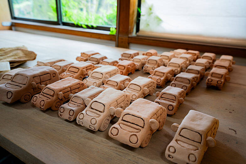 知的障がい者支援施設の中にある大人気の森のレストラン、常連「マニュアル的じゃないのがいい」。地域共生で福祉の常識変える鹿児島「しょうぶ学園」が素敵すぎる