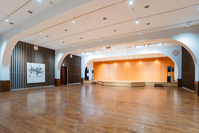 知的障がい者支援施設の中にある大人気の森のレストラン、常連「マニュアル的じゃないのがいい」。地域共生で福祉の常識変える鹿児島「しょうぶ学園」が素敵すぎる