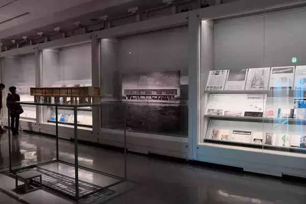 「「ひろしま国際建築祭2025」初開催で20万人が熱狂。尾道・福山で巡る安藤忠雄、坂 茂ら建築界レジェンドの展示の数々【建築ライターがレポート】」の画像