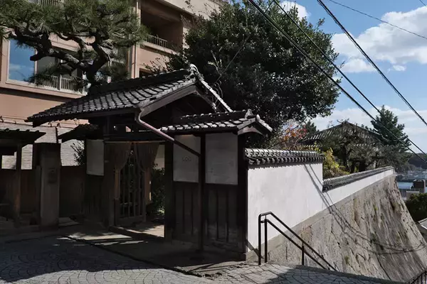 「「ひろしま国際建築祭2025」初開催で20万人が熱狂。尾道・福山で巡る安藤忠雄、坂 茂ら建築界レジェンドの展示の数々【建築ライターがレポート】」の画像