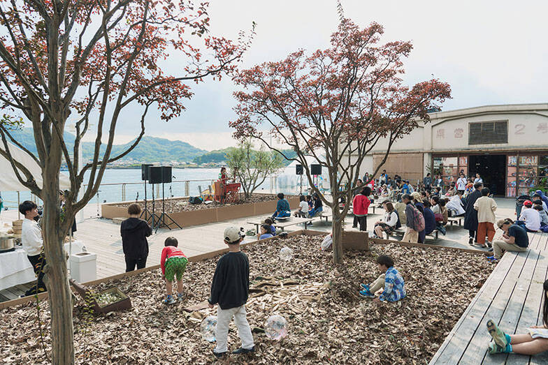 「ひろしま国際建築祭2025」初開催で20万人が熱狂。尾道・福山で巡る安藤忠雄、坂 茂ら建築界レジェンドの展示の数々【建築ライターがレポート】