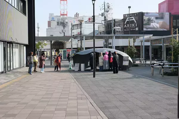 「「ひろしま国際建築祭2025」初開催で20万人が熱狂。尾道・福山で巡る安藤忠雄、坂 茂ら建築界レジェンドの展示の数々【建築ライターがレポート】」の画像