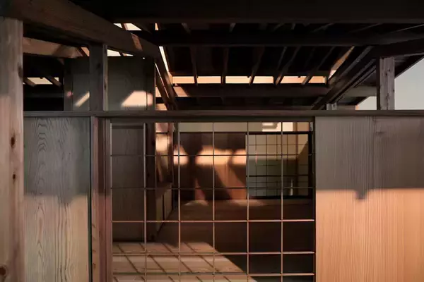 「「ひろしま国際建築祭2025」初開催で20万人が熱狂。尾道・福山で巡る安藤忠雄、坂 茂ら建築界レジェンドの展示の数々【建築ライターがレポート】」の画像