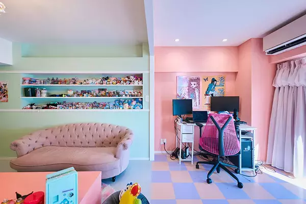 「【30代男子の推し活リノベ】ピンク主役の“趣味全開”部屋にSNS15万いいね！ 築50年・48平米の中古マンションを「Kawaii空間」に」の画像