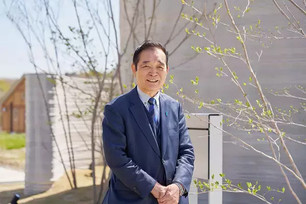 「日本初、2階建て「3Dプリンター住宅」誕生！ 造形はわずか10日、前例なき構造計算や法律の壁をどう突破したか　宮城県栗原市」の画像