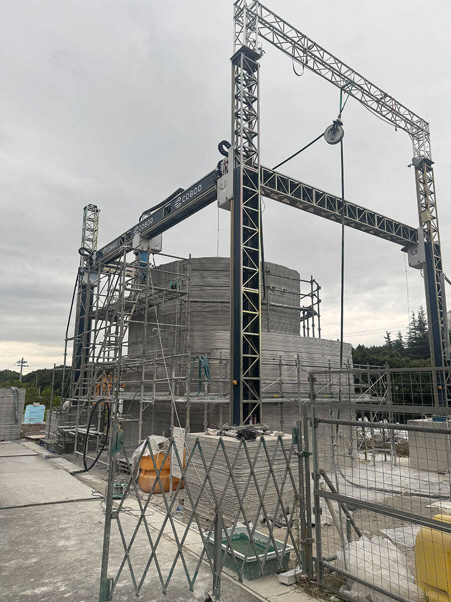 日本初、2階建て「3Dプリンター住宅」誕生！ 造形はわずか10日、前例なき構造計算や法律の壁をどう突破したか　宮城県栗原市